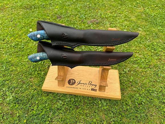 custom matching hunting knives on stand